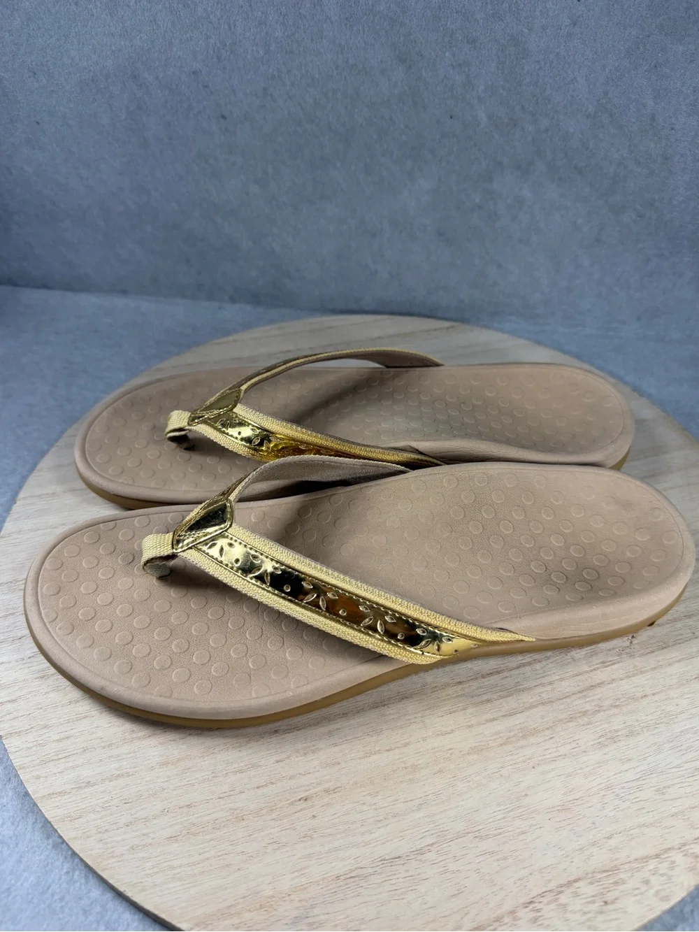Vionic Tan Footbed Sandals with Gold Metallic Straps